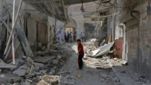 צבא סוריה תקף בחזרה: 12 הרוגים מירי פגזים בלב שכונת מגורים