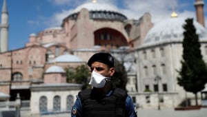 שר החוץ הטורקי מגיב ללפיד: "המדינה שלנו בטוחה"