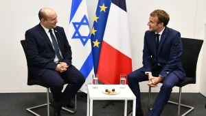 בנט נועד עם נשיא צרפת מקרון: סוגיית NSO תטופל בדיסקרטיות