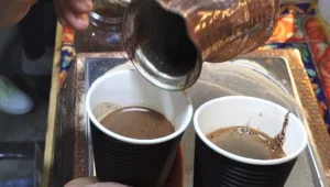 קפה בלי מאפה: הישראלים שהפכו את המשקה לדרך חיים