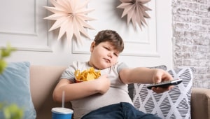 בושה, אשמה וחוסר שליטה: המחלה הנדירה שגורמת להשמנה קיצונית מגיל צעיר