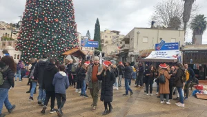 אלפי מבקרים הגיעו לתהלוכת חג המולד המסורתית בנצרת