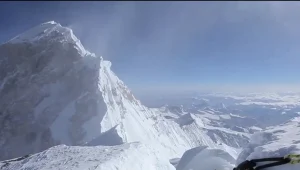 אחרי שנגע בפסגות ההרים בעולם: בן ה-79 בדרך לכבוש את האוורסט
