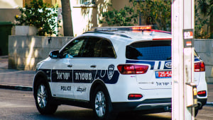 דחפו, גררו ובעטו: כתבי אישום נגד 6 מטפלים במעון חוסים בחיפה