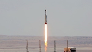 ברקע שיחות הגרעין: איראן טוענת ששיגרה כלי חלל