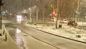 התחזית: השלג בירושלים ייערם עד הבוקר, ממחר - גשמים עזים