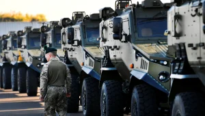 המשבר באוקראינה: בבריטניה שוקלים גיוס נרחב לכוחות נאט"ו