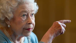אבל בממלכה המאוחדת: המלכה אליזבת השנייה הלכה לעולמה