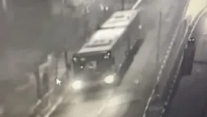 תקרית חריגה בלב ירושלים: אלמוני ירה לעבר אוטובוס ונמלט - אין נפגעים