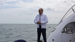 73 מיליון פאונד על המים: הצצה לסופר יאכטה של פוטין