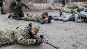 אתרים ממשלתיים באוקראינה הותקפו: "פלישה עלולה להתחיל תוך 48 שעות"