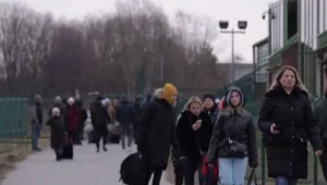 הבריחה מאוקראינה: מיליוני אזרחים נמלטים והופכים לפליטים החדשים
