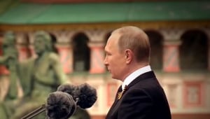האיש שהבעיר את אירופה: פוטין רוצה לסיים את שלטון היחיד של ארה"ב