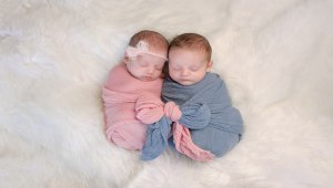 עיטוף תינוקות עשוי להבטיח שינה טובה וארוכה - אבל יש כמה כללים שחייבים להקפיד עליהם