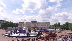 בריטניה באופוריה: סופ"ש של חגיגות לציון 70 שנות כהונה למלכה אליזבת