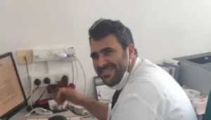 רופא מתמחה לקה בדום לב בזמן העבודה בבי"ח בחיפה - ומת