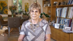 בגיל 89: הכירו את מנהלת המחלקה המבוגרת בישראל