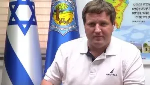 ראש העיר פ"ת שוחרר למעצר בית  - ולא יורחק מהעירייה