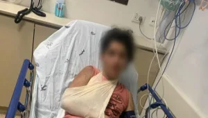 "הכו אותו בלי רחמים": בן 15 הותקף בגינה ציבורית בפ"ת