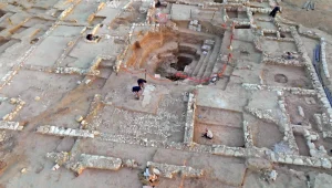 רהט: נחשפו שרידי בית אחוזה מפואר בן 1,200 שנים | צפו