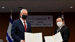 גנץ בביקור ביפן: "יש קשב אמריקני רב לעמדתנו על הסכם הגרעין"