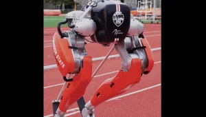 רובוט רץ 100 מטר ב24.73 שניות, ושבר שיא עולם