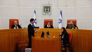 איזון עדין או אנומליה? בג"ץ מנשים את בתי-הדין הרבניים | דעה