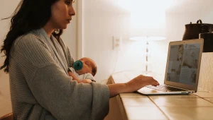 הדו"ח שחושף: כמה קשה להיות אמא עובדת בישראל?