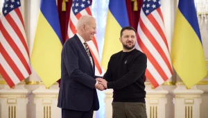 אחרי שנה של מלחמה באוקראינה: הנשיא ביידן הגיע לקייב