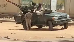עימות צבאי בסודן: ירי כבד וטנקים ברחובות