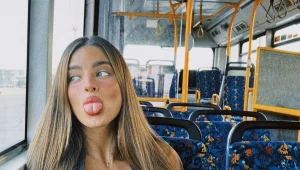 גילינו מה עומד מאחורי התמונה של נועה קירל באוטובוס