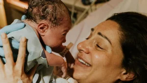 מתיקות שיא: מעיין אדם חשפה לראשונה את בתה התינוקת