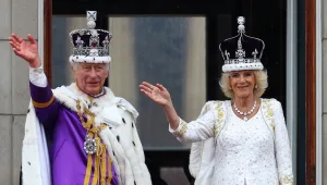 עידן חדש בבריטניה: צ'ארלס השלישי הוכתר למלך