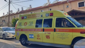 חשד לפגע וברח בנתניה: בן 5 נפצע אנושות מפגיעת רכב