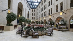 לילה במלון היוקרה שנבחר כמלון המוביל הטוב בישראל לשנת 2022
