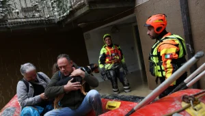 הצפות חריגות באיטליה: 11 הרוגים, 20 אלף איש איבדו את ביתם
