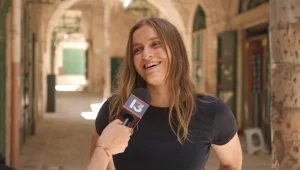 "זו הפעם הראשונה שלי בישראל - אני מאוהבת בה": הכירו את אנני שפירו