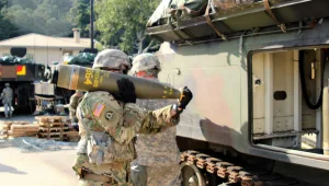 לאחר 500 ימי לחימה: ארה"ב תעביר לאוקראינה פצצות מצרר