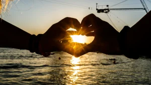 לתרגל אהבה: 4 המלצות לפעילויות רומנטיות-אקטיביות לט"ו באב