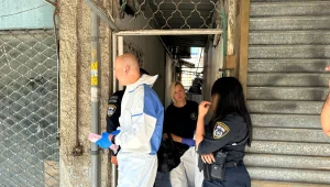 הדייר שמת - והגופה שנמצאה בקיר: סימני השאלה בחקירת הרצח בחיפה