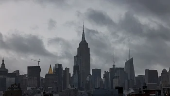 מצב חירום בניו יורק בעקבות הצפות ענק: "הישארו בבתים"