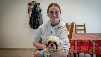 מיאה בעדות ראשונה מהשבי: "הכלבה עזרה לי - היא התמיכה שלי"