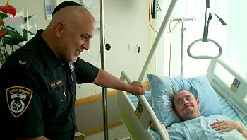 "השלים עם זה שהוא מת": המפגש בין הפצוע לשוטר שהציל את חייו