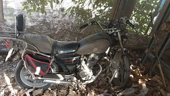 בחצר בית: נמצא אופנוע ששימש את מחבלי חמאס בטבח