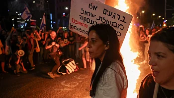 רבבות בהפגנות למען החטופים: "לאשר מיד את 'עסקת נתניהו'"