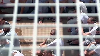 כדי לפנות מקום למחבלי נוח'בה: ישראל בוחנת שחרור 120 עזתים