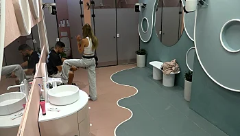 "אני רוצה להתרחק מקורלי, זה מה שהחלטתי": אמילי