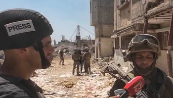 חיסול מחבלים מול המצלמות: צוות חדשות 13 עם הצנחנים בשג'אעיה‎