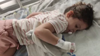 כמעט אסון: נויה בת ה-3 נגסה בפטרייה רעילה - וניצלה בנס