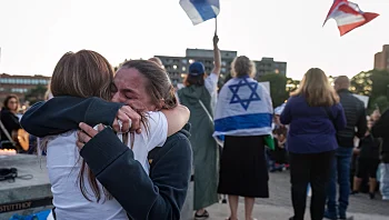 הפגנות הזדהות בעולם: "הלחץ עובד - אנחנו רוצים אותם חיים"